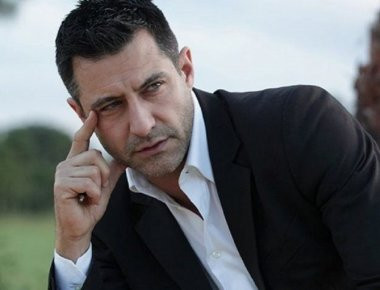 Αποκαλύψεις για το τροχαίο του Κ. Αγγελίδη: «Ήταν πεσμένος στο δρόμο και είχε σπασμούς!» (βίντεο)